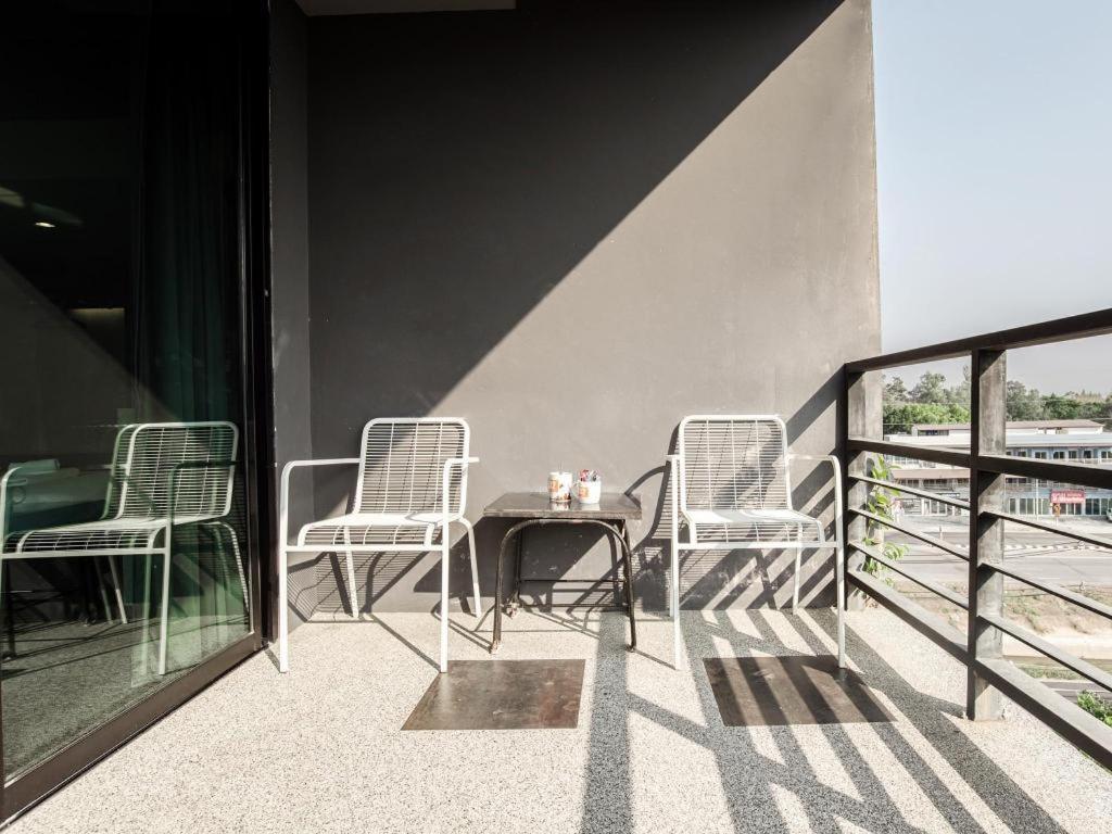 B2 Black Business And Budget Hotel Chiang Mai Buitenkant foto