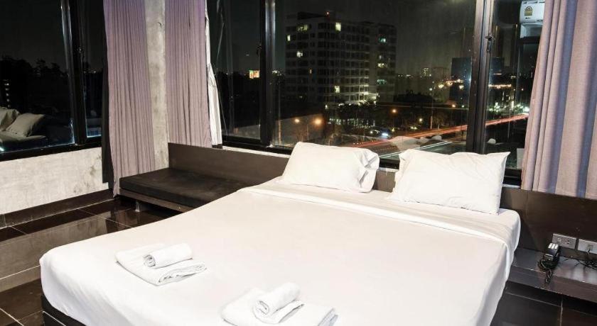 B2 Black Business And Budget Hotel Chiang Mai Buitenkant foto